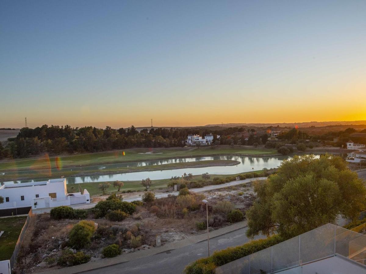 Lightbooking Jerez Montecastillo Jerez de la Frontera Exterior foto
